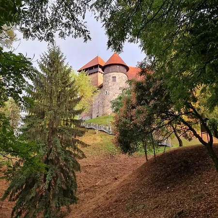 Old Town Road Apartment Karlovac Exterior photo